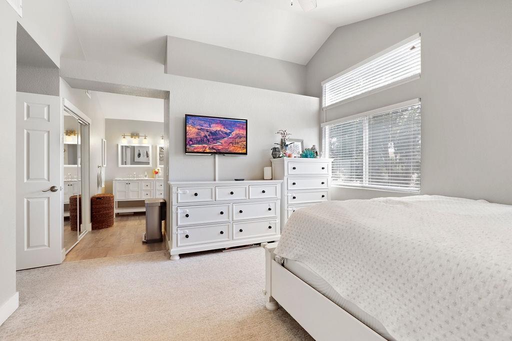 4044 Tawny Meadow Way