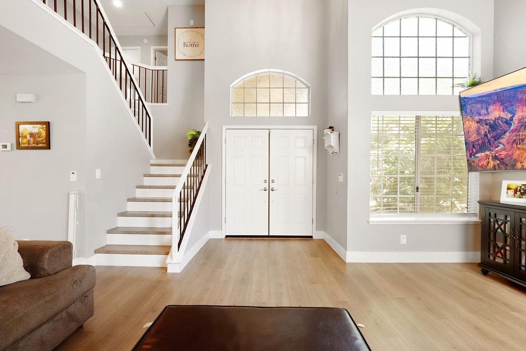 4044 Tawny Meadow Way