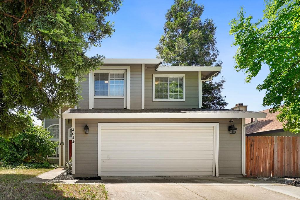 4044 Tawny Meadow Way