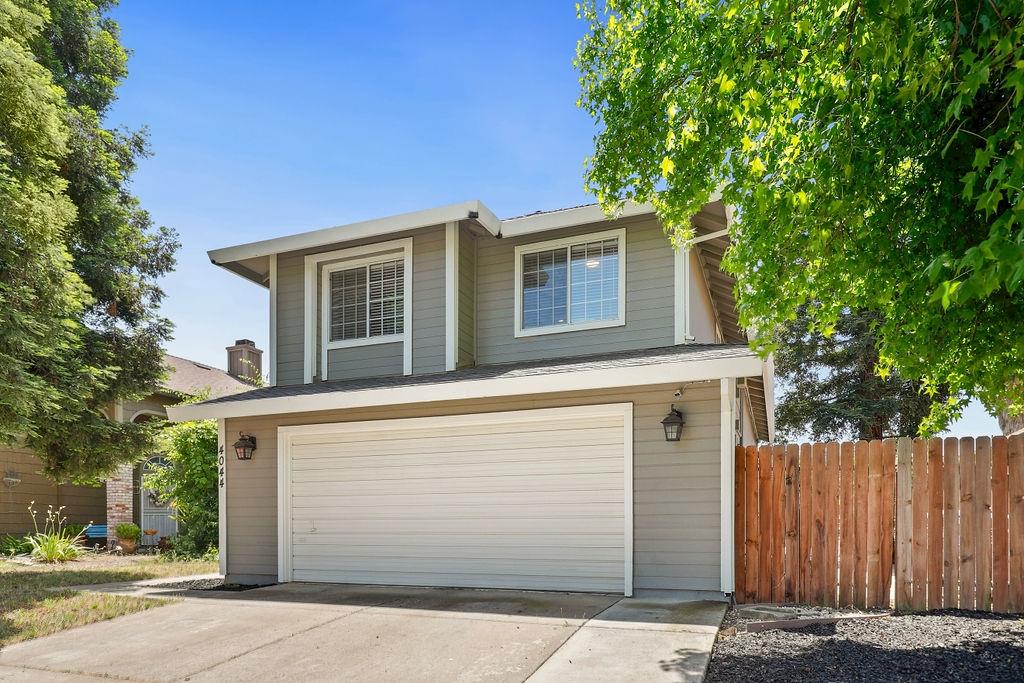 4044 Tawny Meadow Way