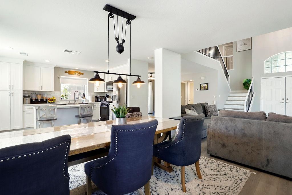 4044 Tawny Meadow Way