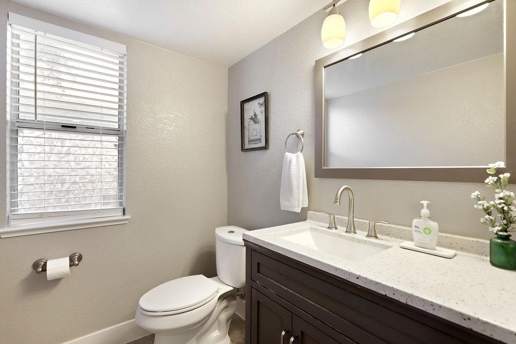 4044 Tawny Meadow Way