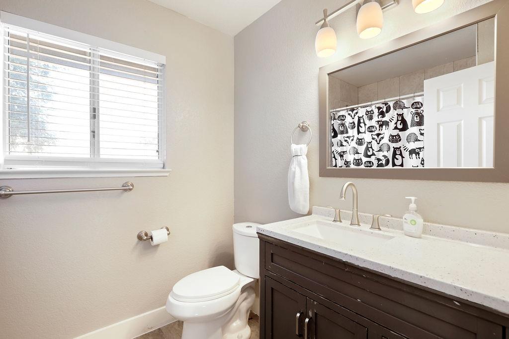 4044 Tawny Meadow Way