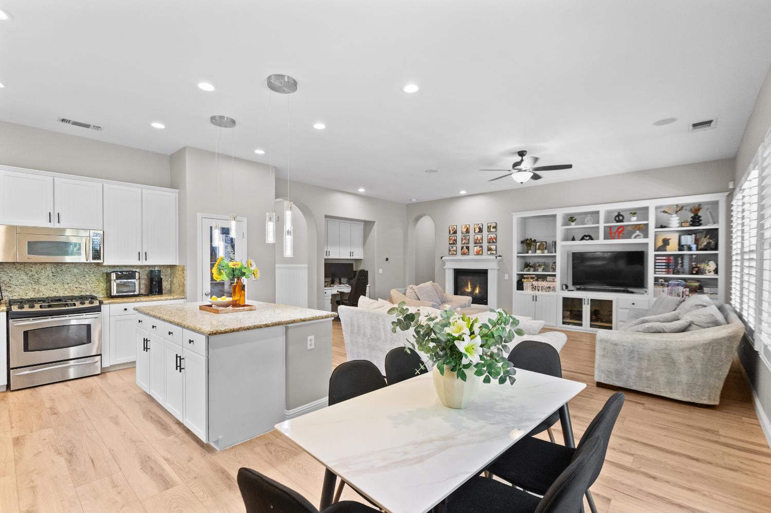 4212 Anatolia Drive