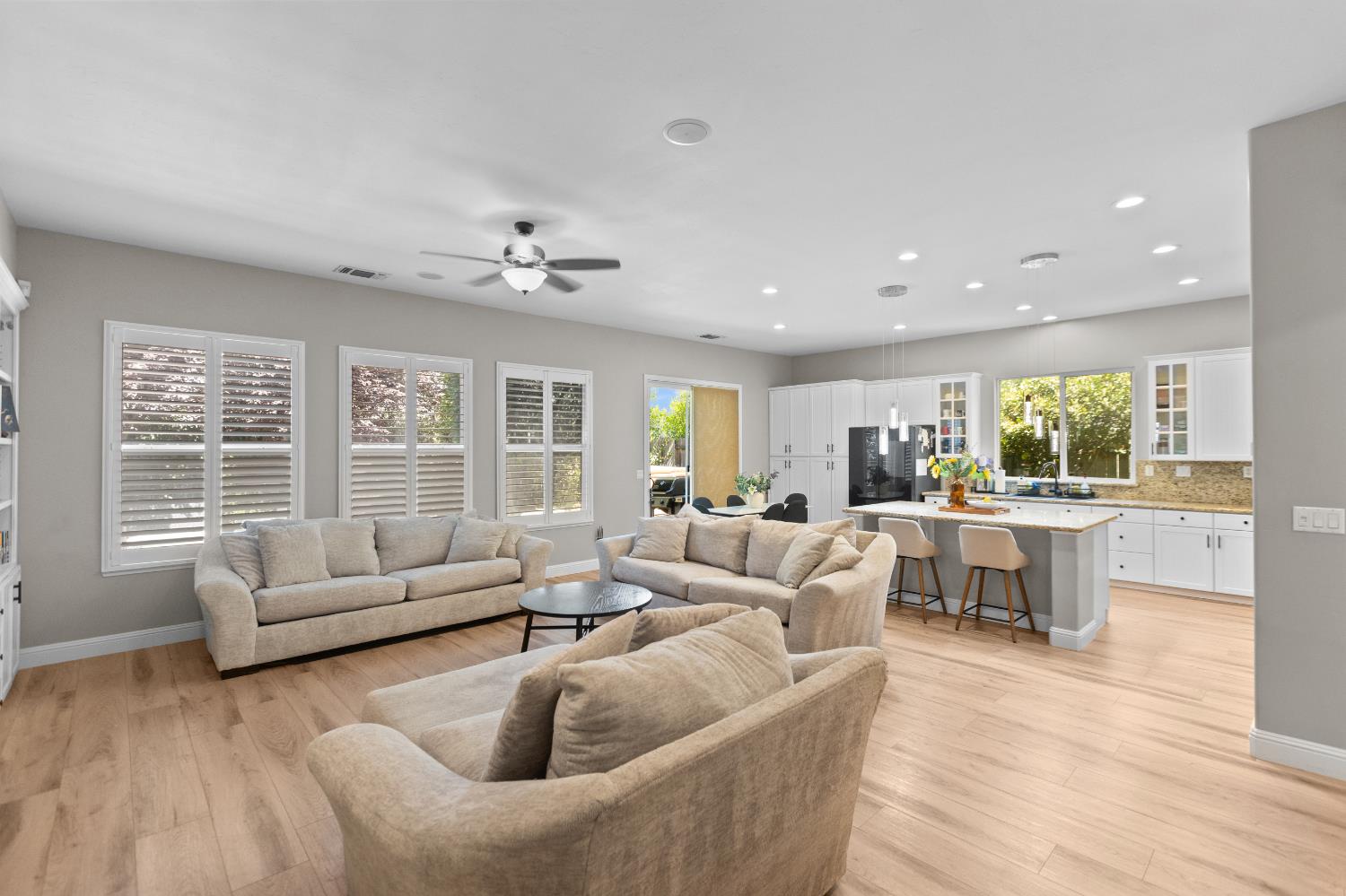 4212 Anatolia Drive