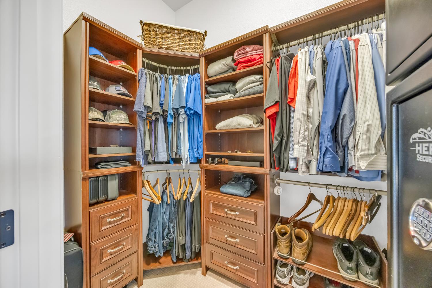 4040 Borderlands Drive