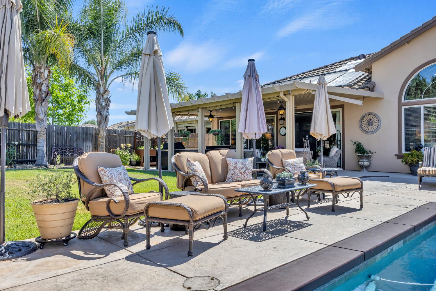 4040 Borderlands Drive