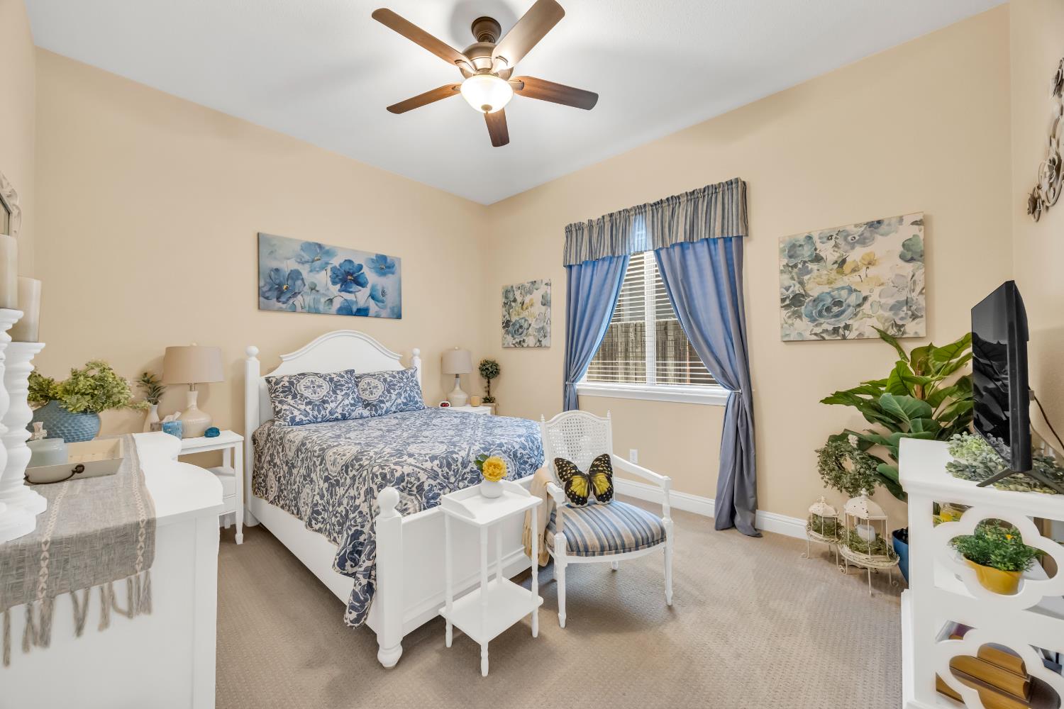 4040 Borderlands Drive