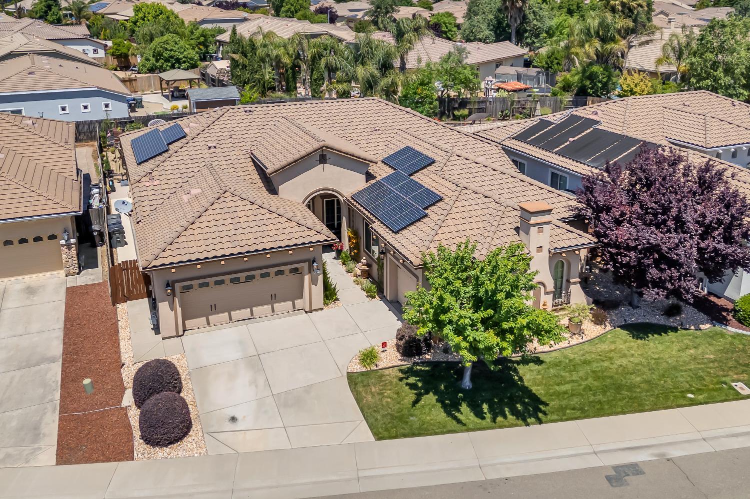 4040 Borderlands Drive