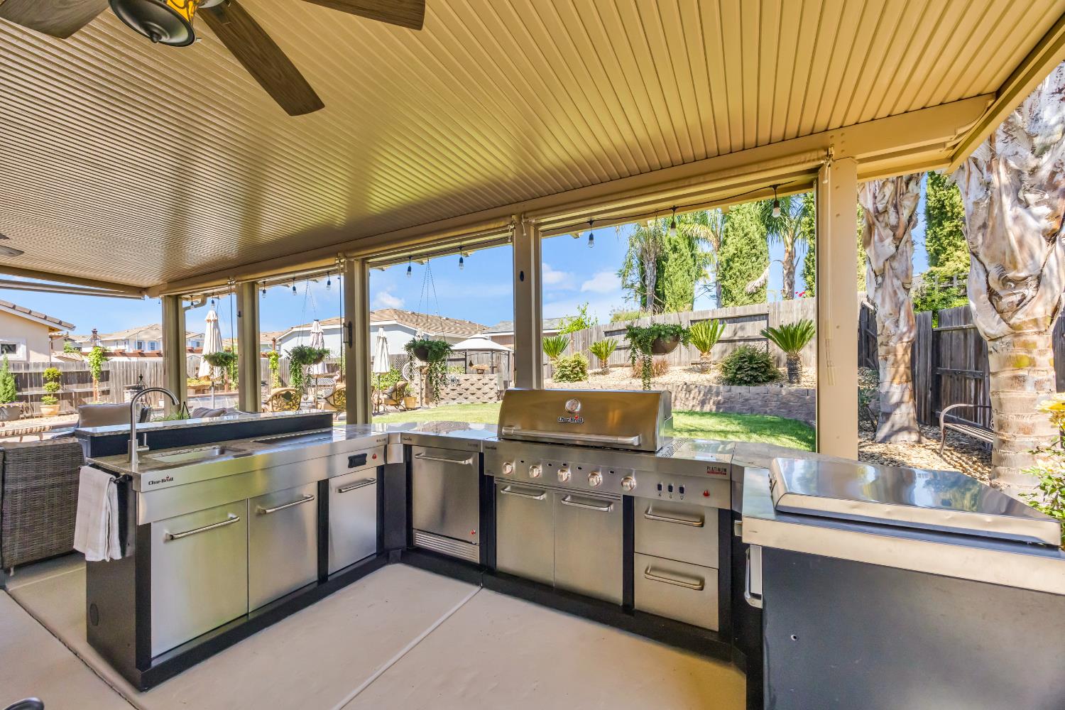 4040 Borderlands Drive