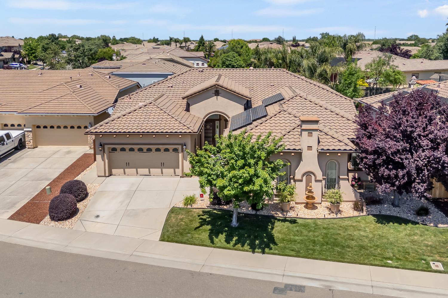 4040 Borderlands Drive