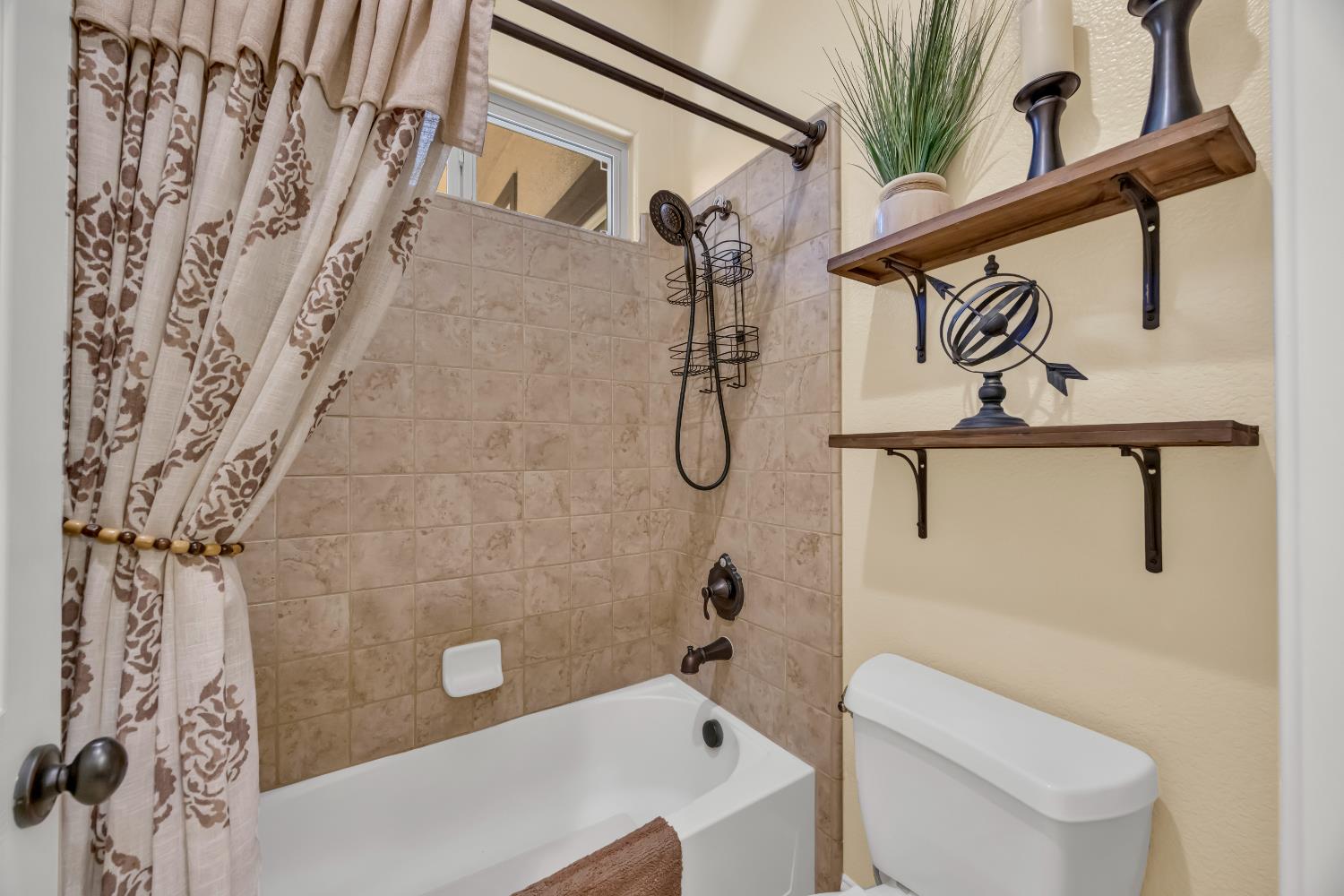 4040 Borderlands Drive