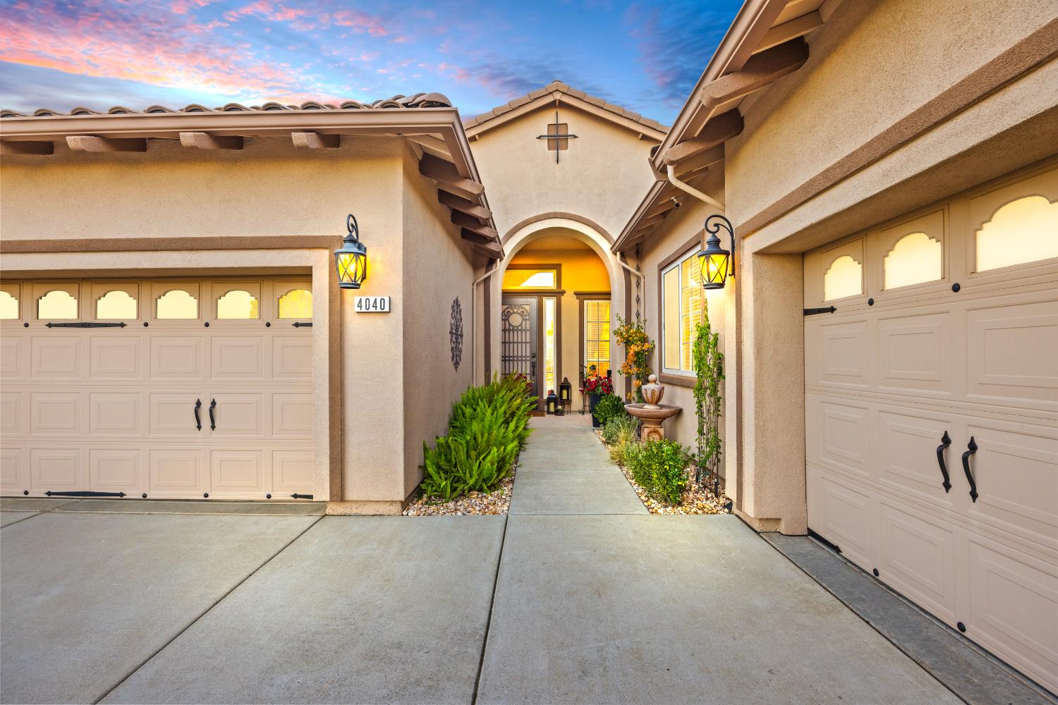 4040 Borderlands Drive