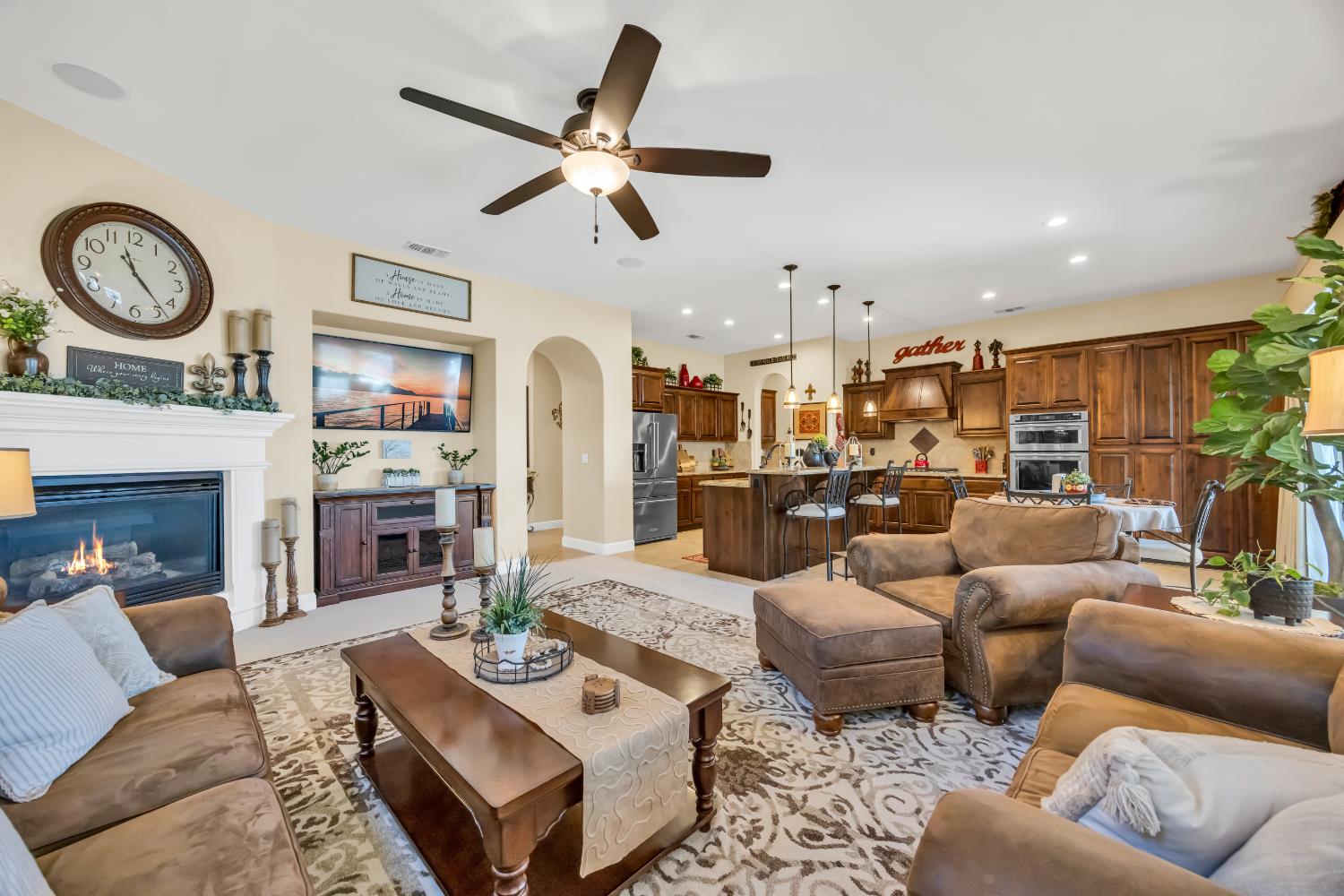 4040 Borderlands Drive