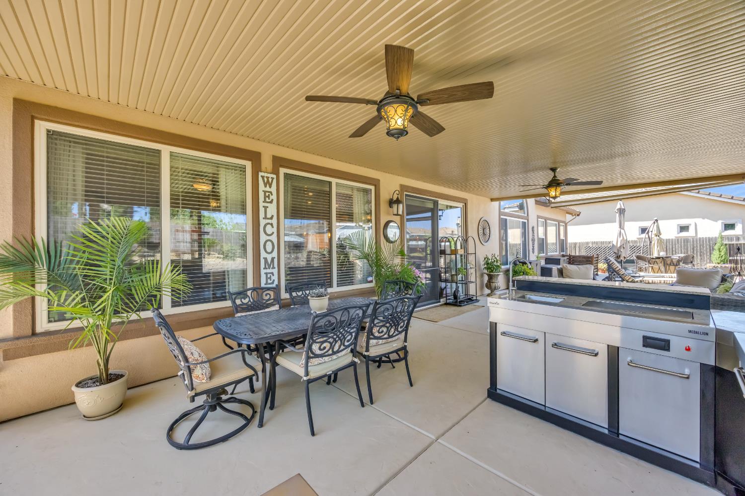 4040 Borderlands Drive