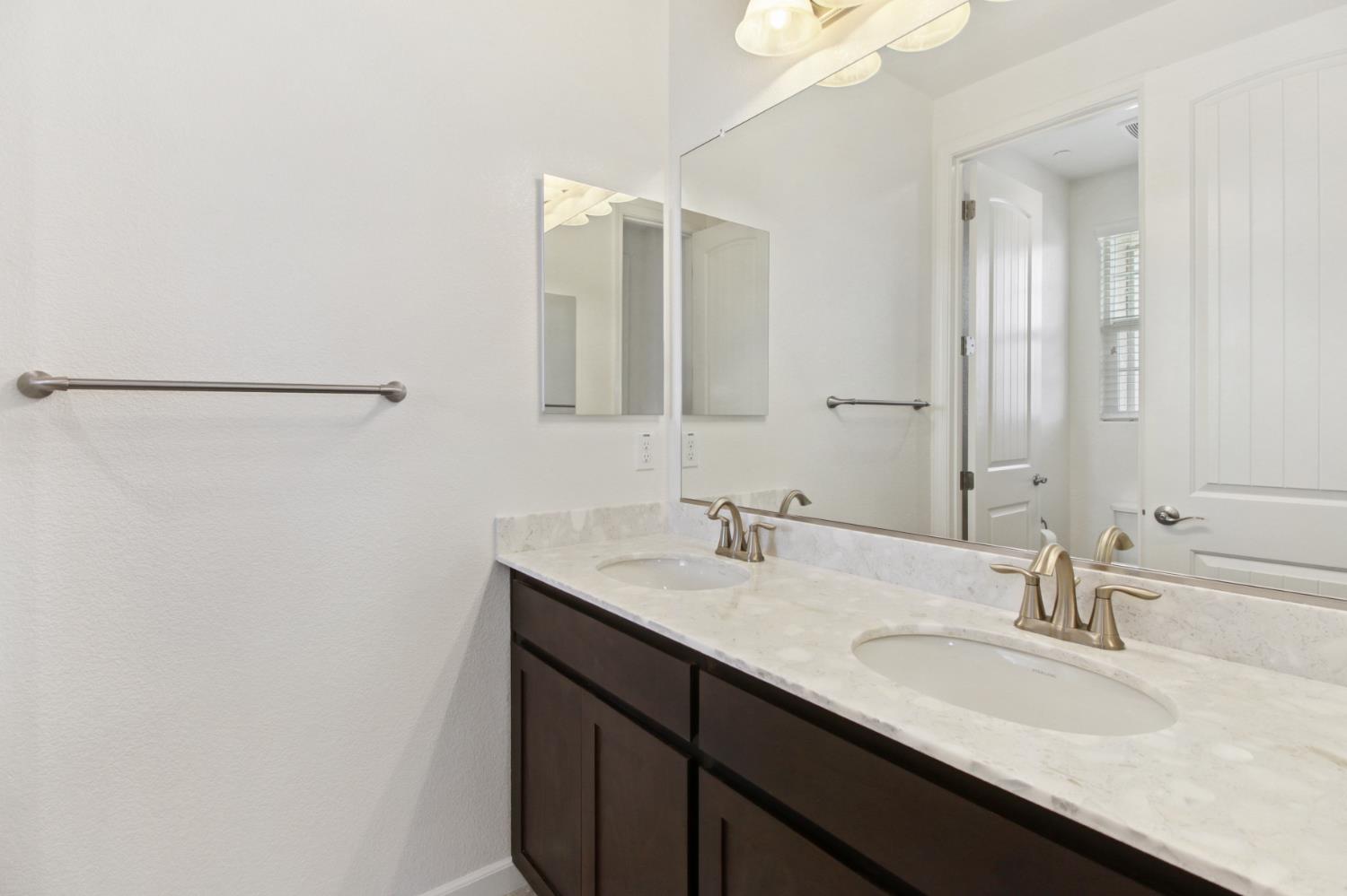 3725 Kos Island Avenue