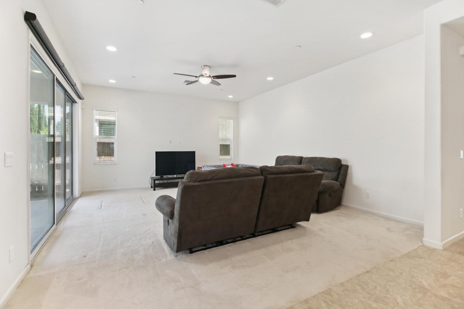 3725 Kos Island Avenue