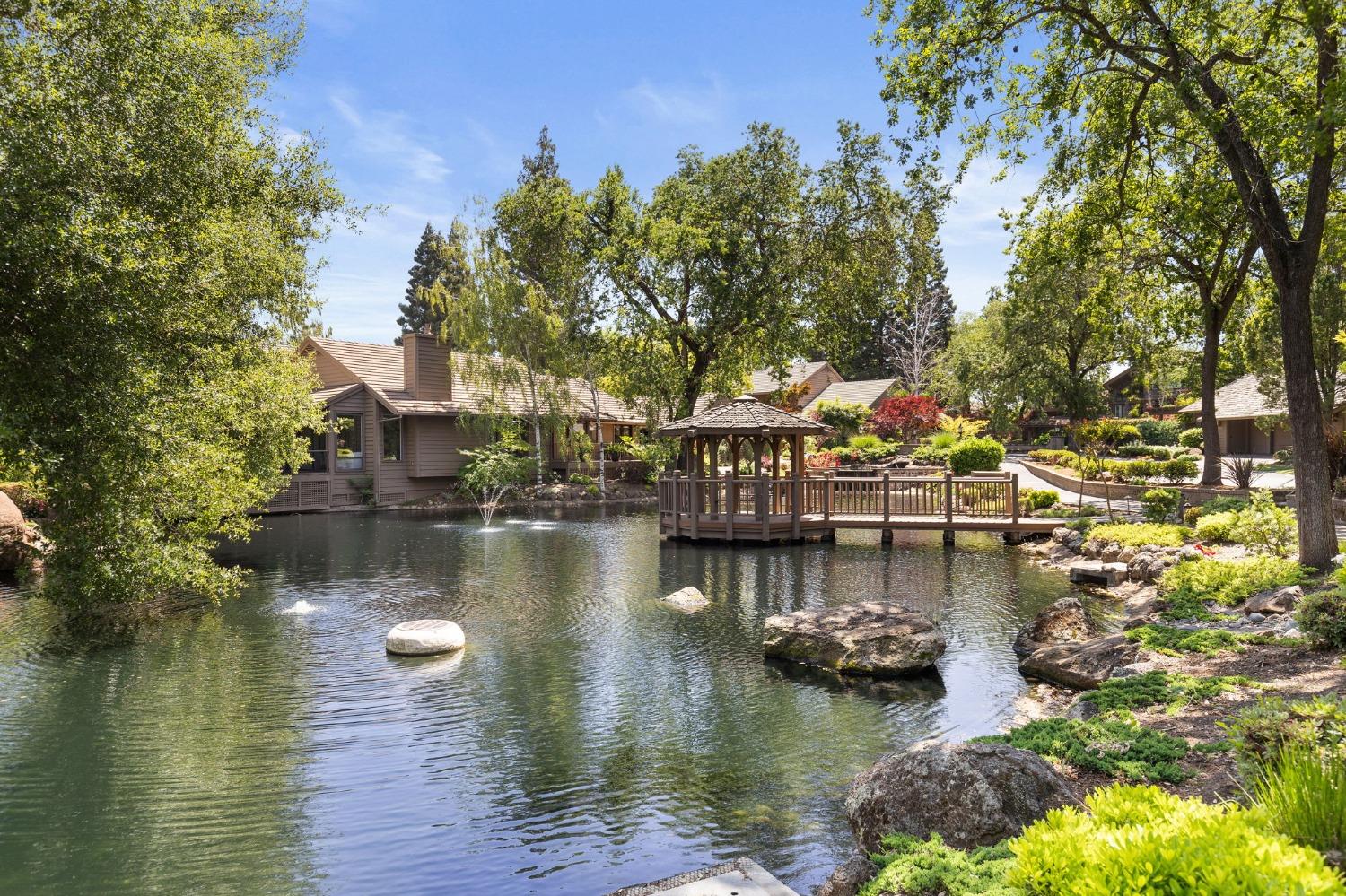 7634 Pineridge Lane
