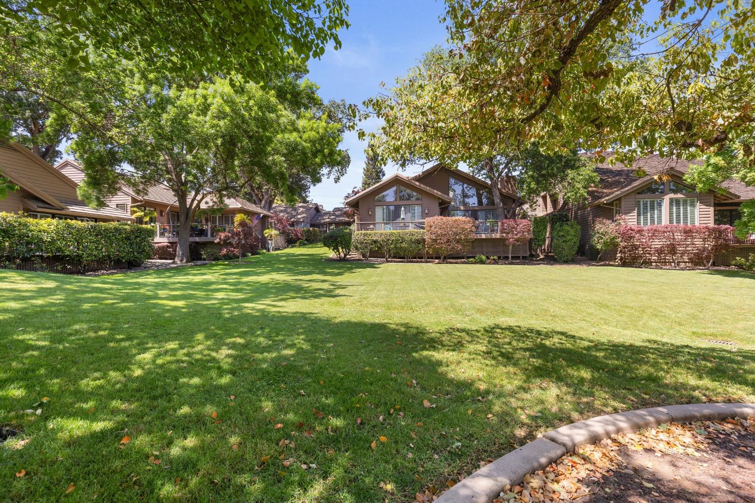 7634 Pineridge Lane