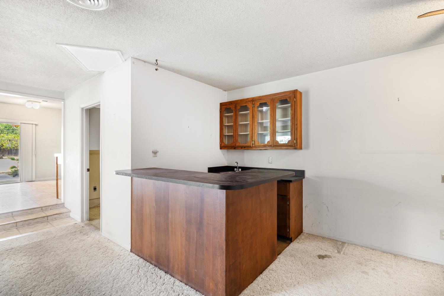 10155 La Gloria Way