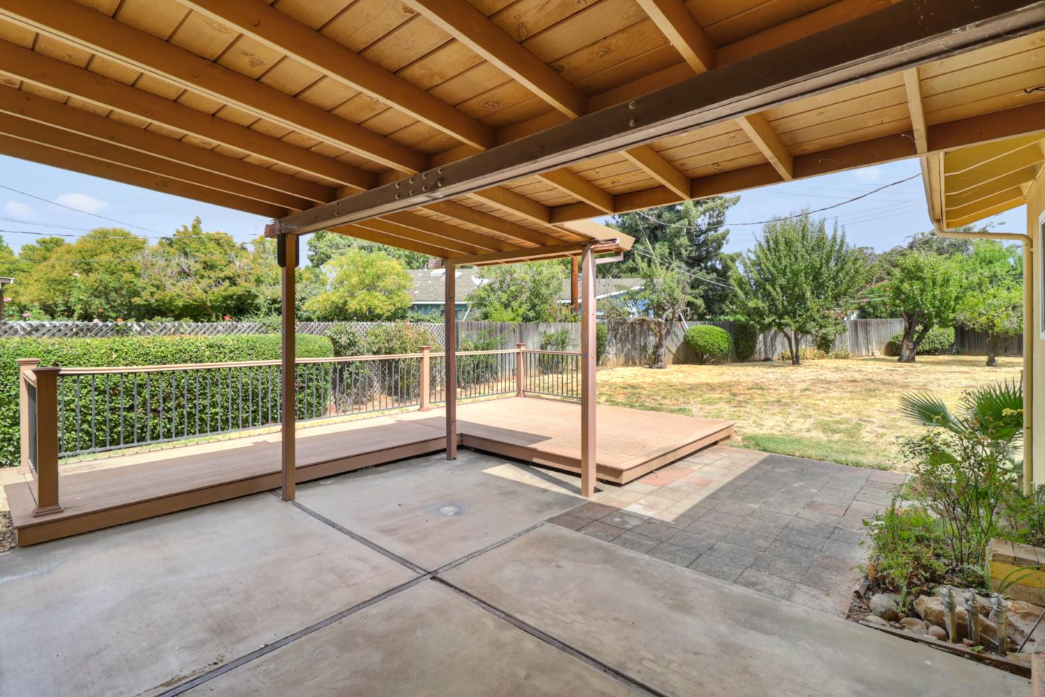 10155 La Gloria Way