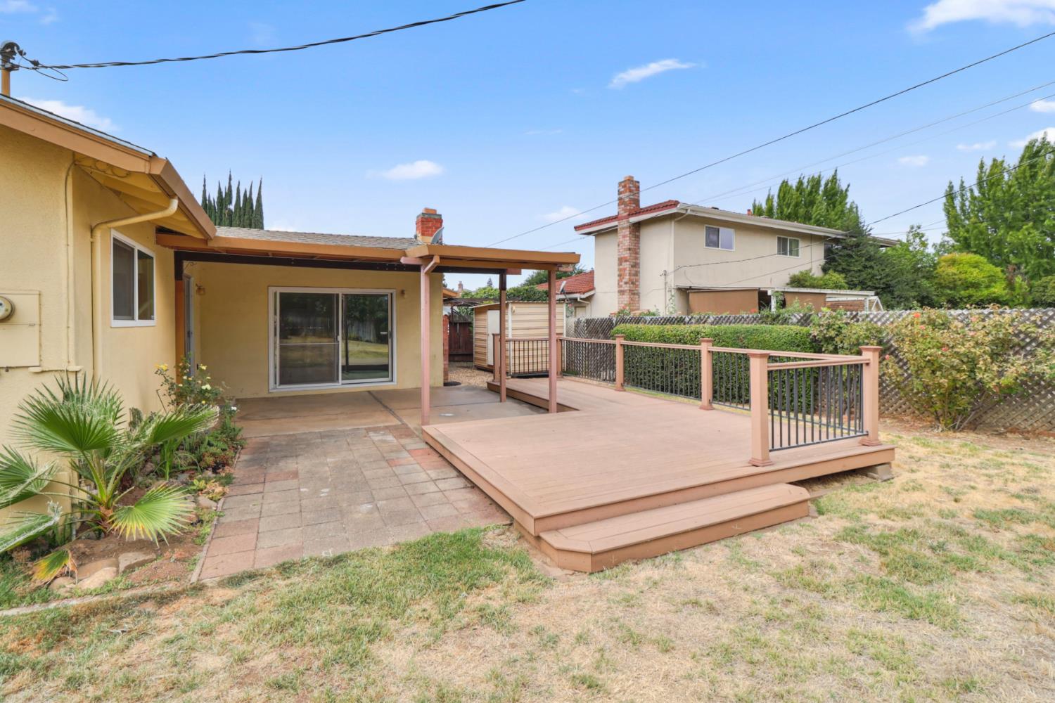10155 La Gloria Way