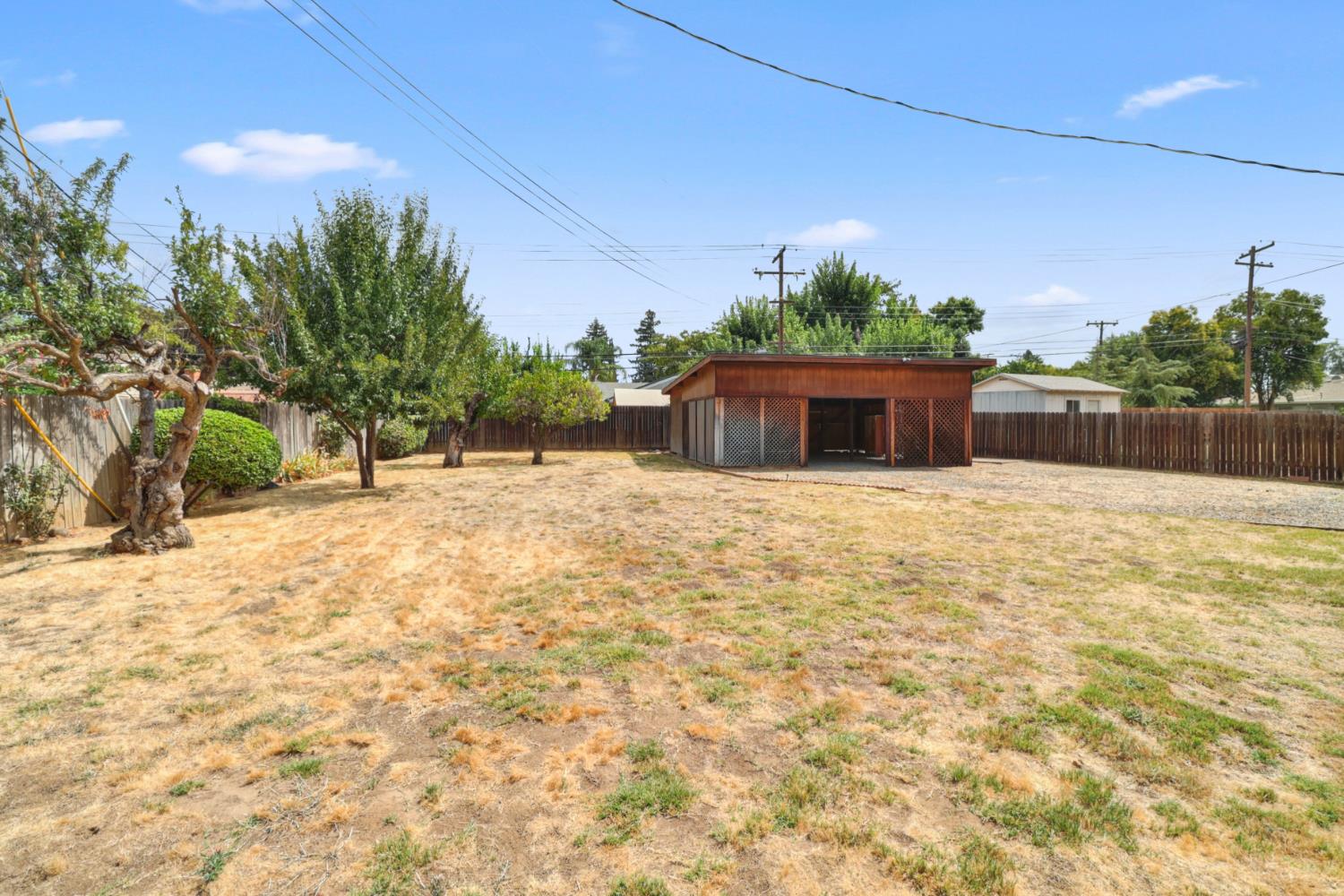 10155 La Gloria Way