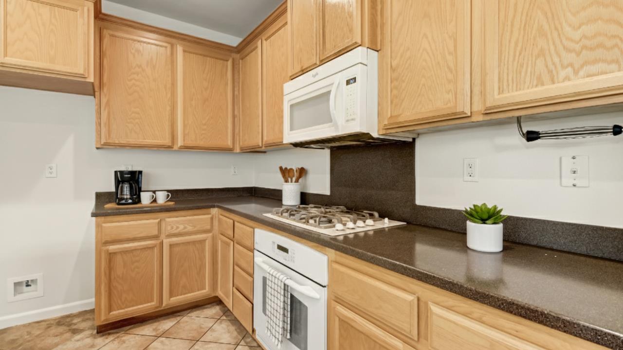 12304 Pawcatuck Way