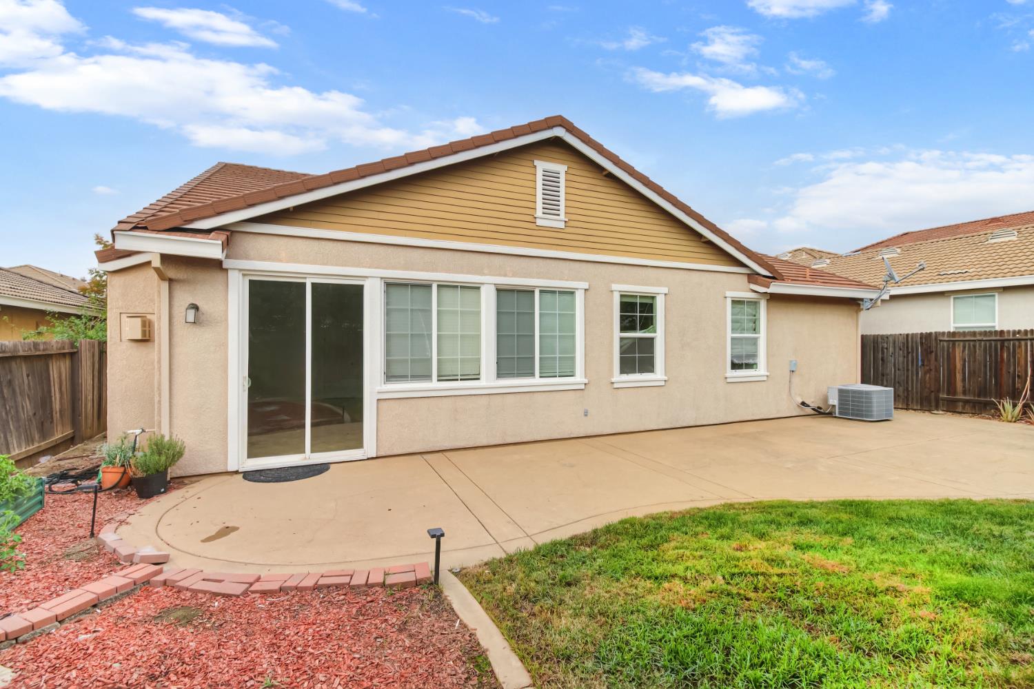 12304 Pawcatuck Way