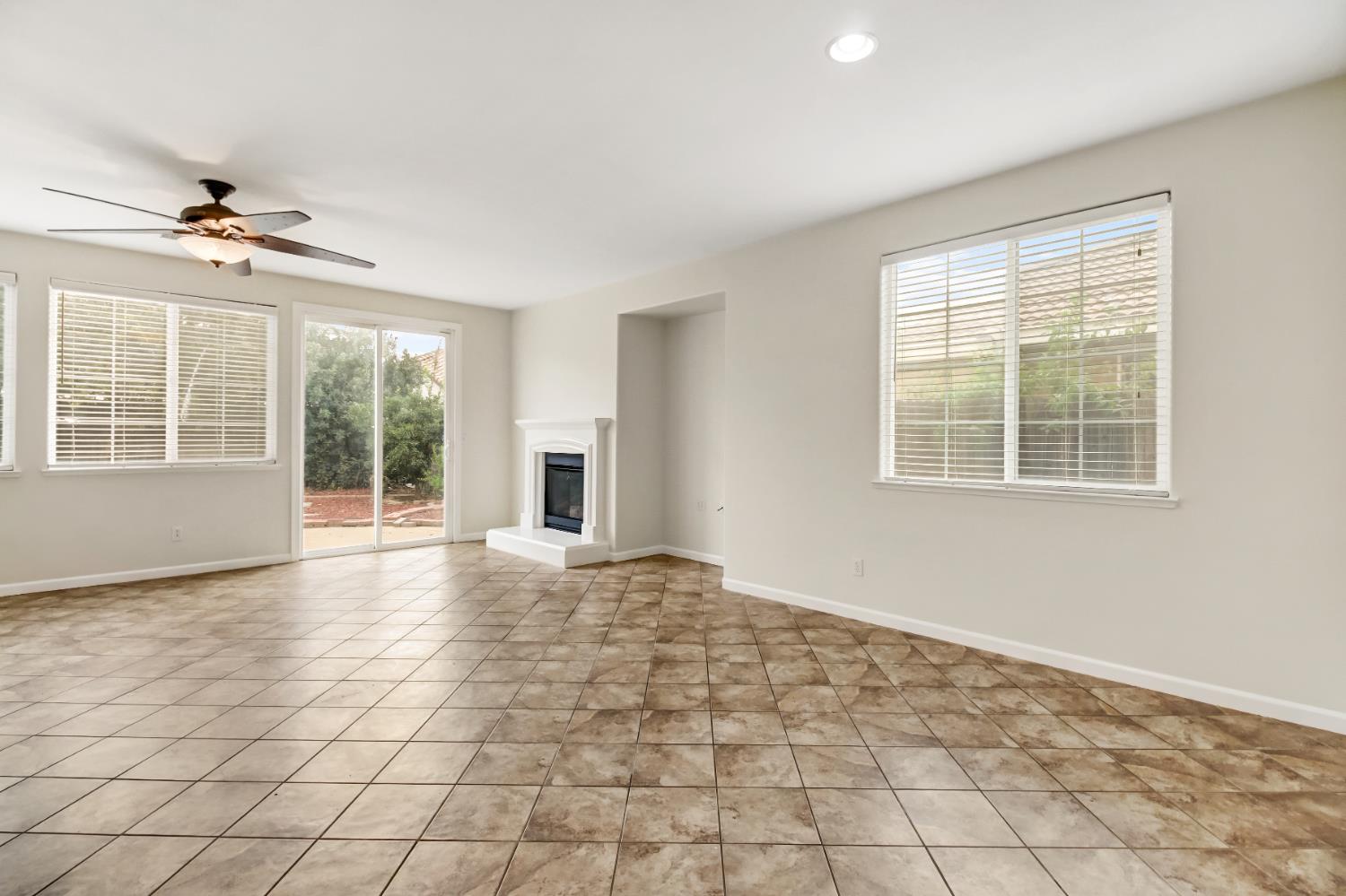 12304 Pawcatuck Way