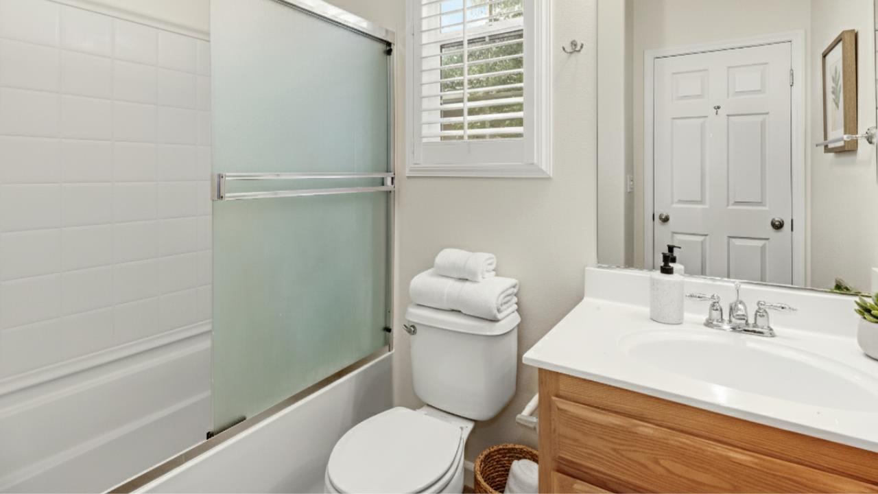 12304 Pawcatuck Way