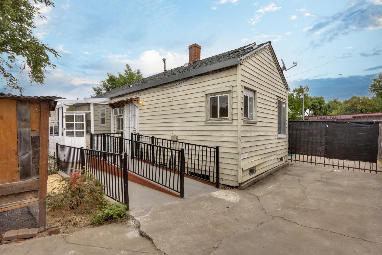 3633 Marysville Boulevard