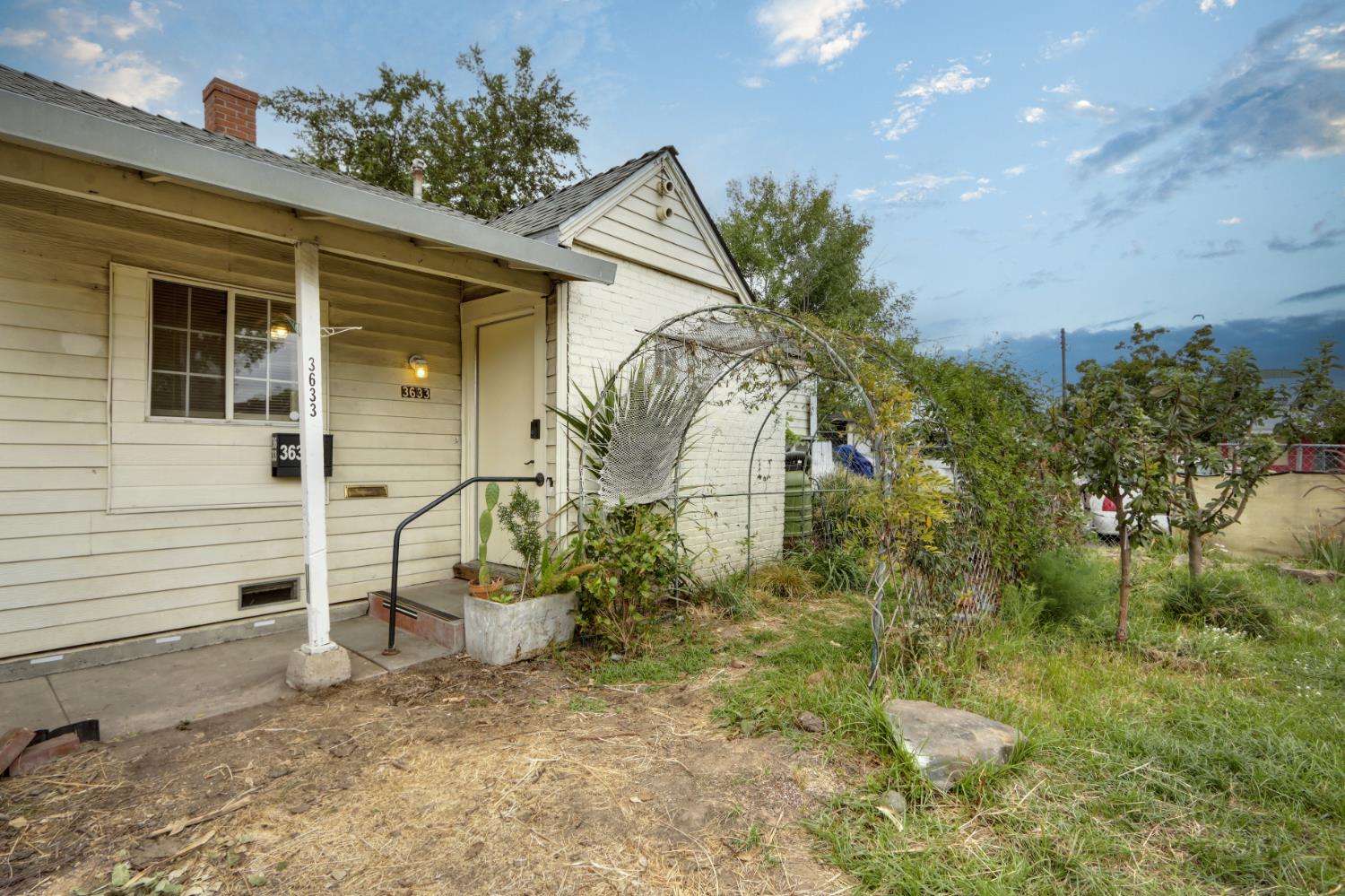 3633 Marysville Boulevard