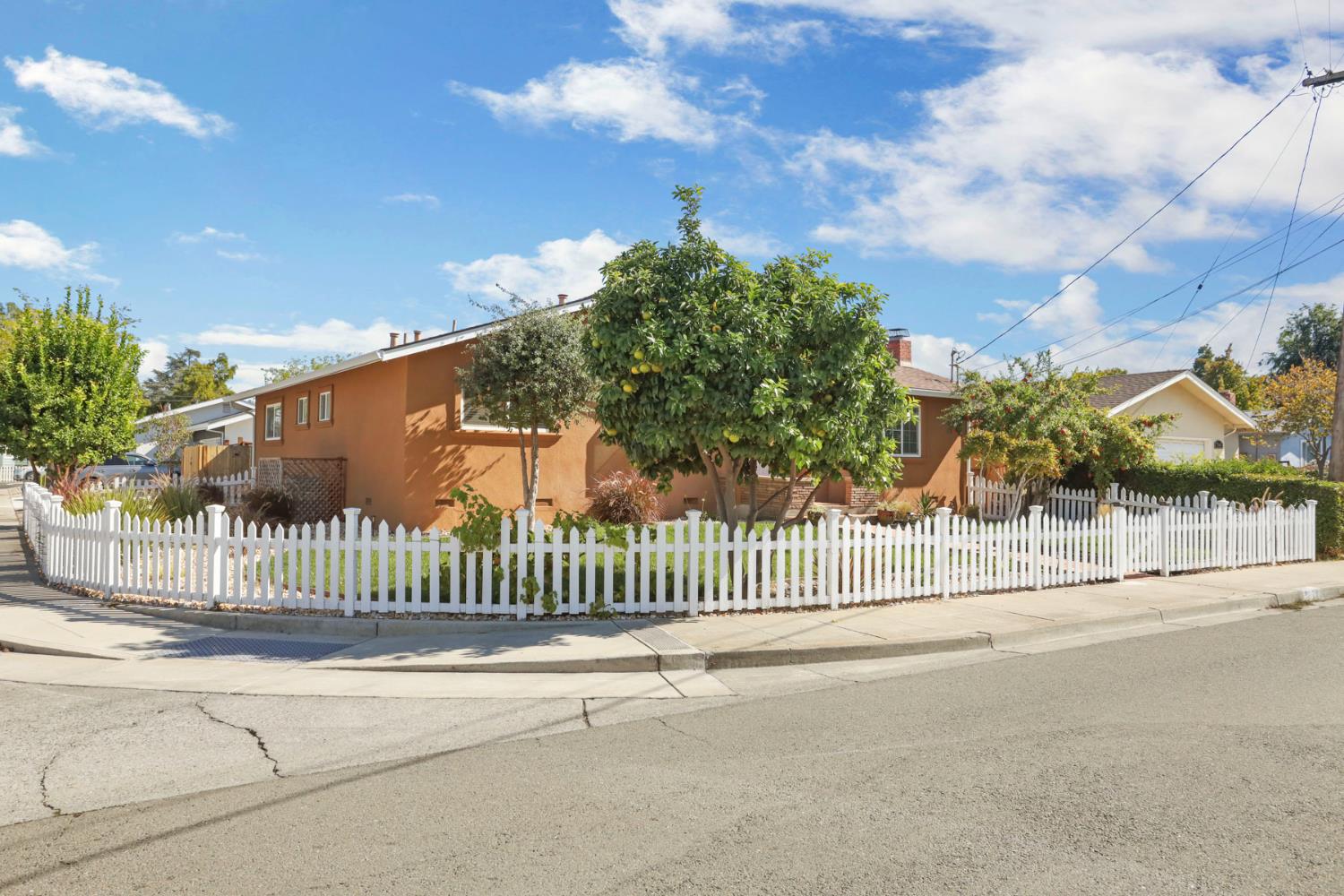 783 Falcon Way