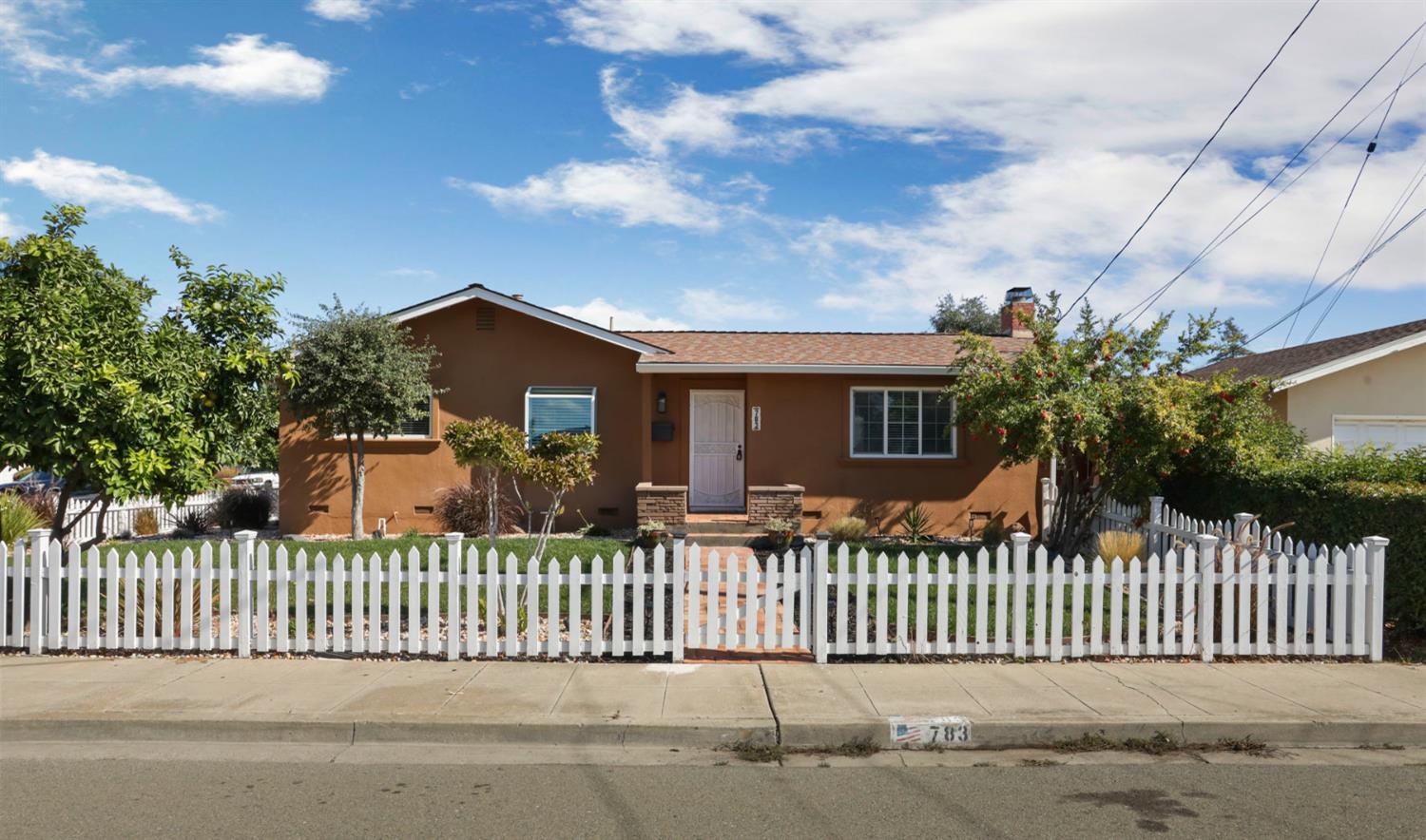 783 Falcon Way