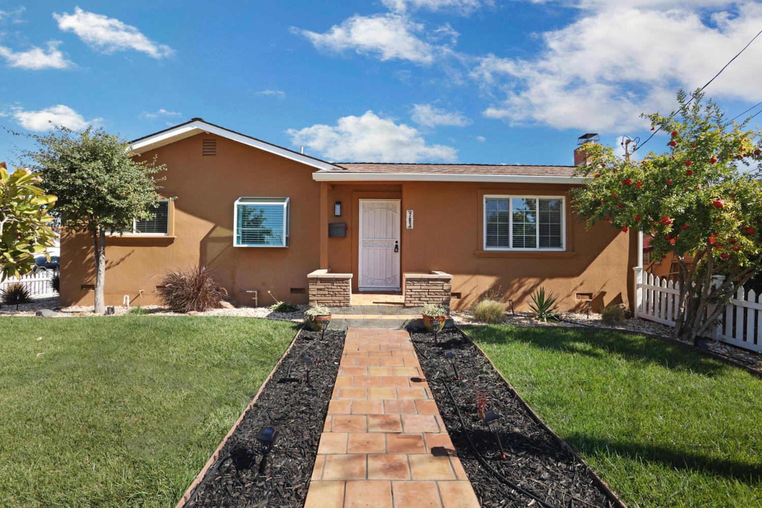 783 Falcon Way