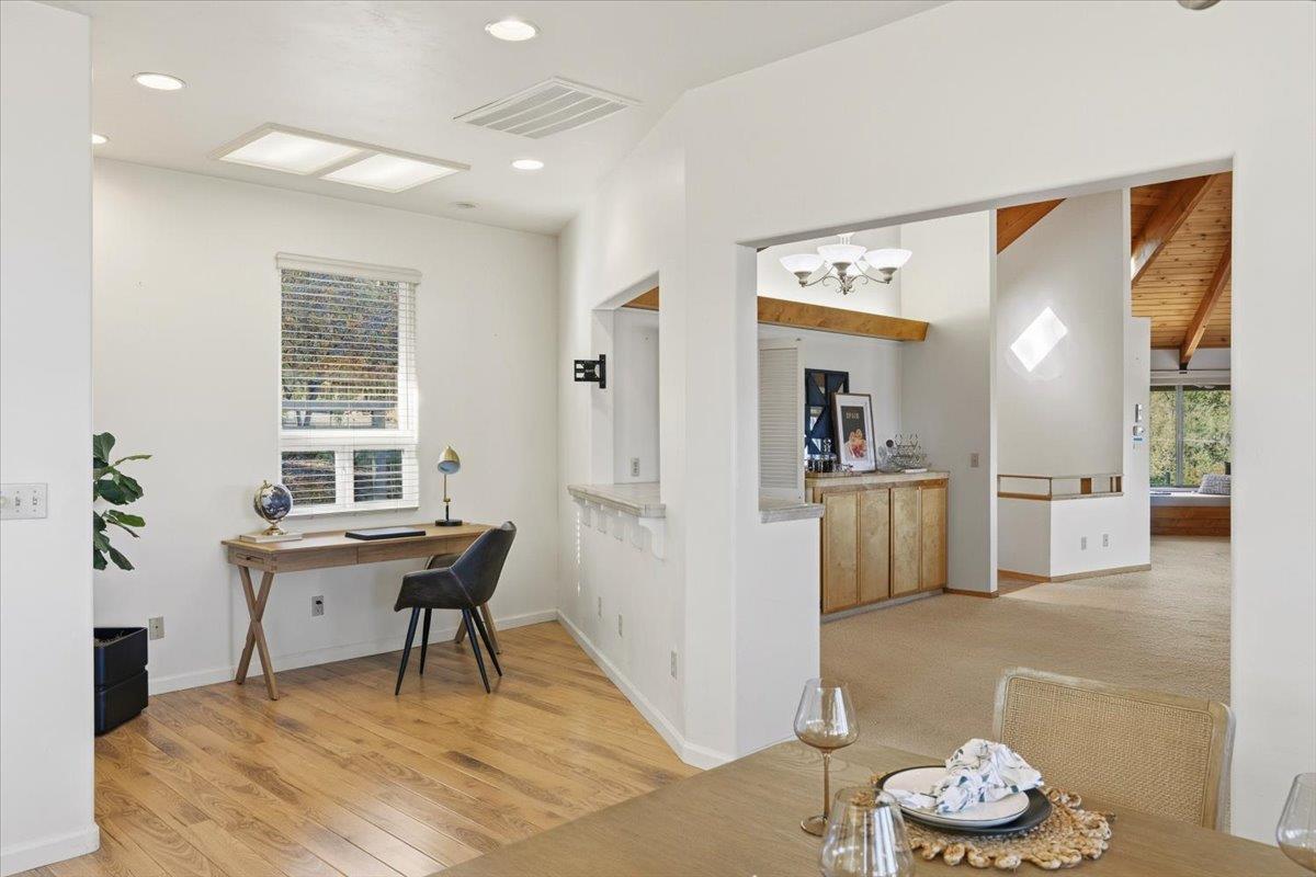 1101 Woodside Lane