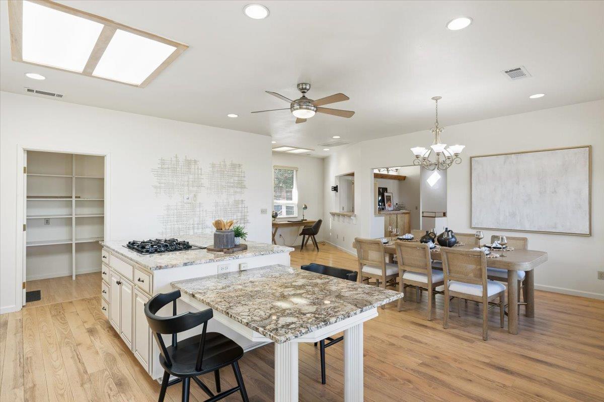 1101 Woodside Lane