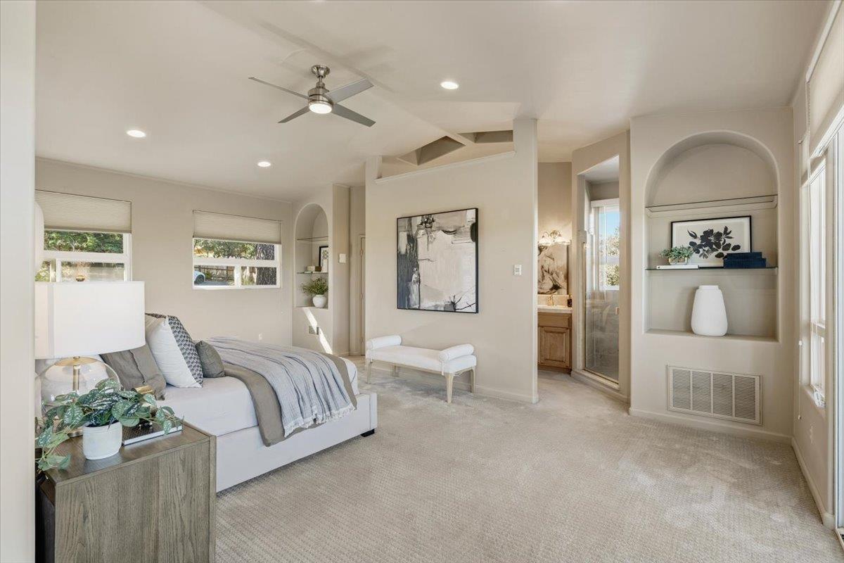 1101 Woodside Lane