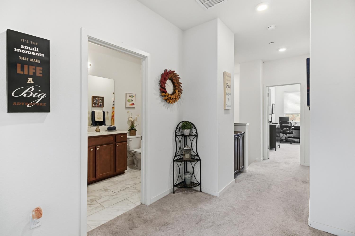 3215 Bridgeway Drive