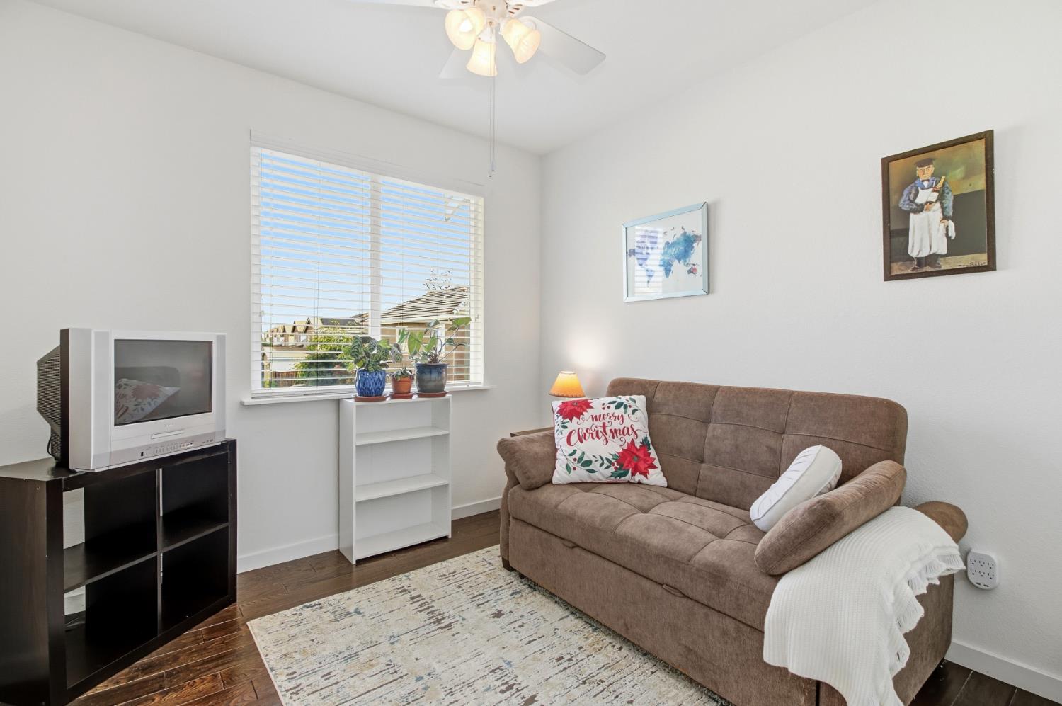 3215 Bridgeway Drive