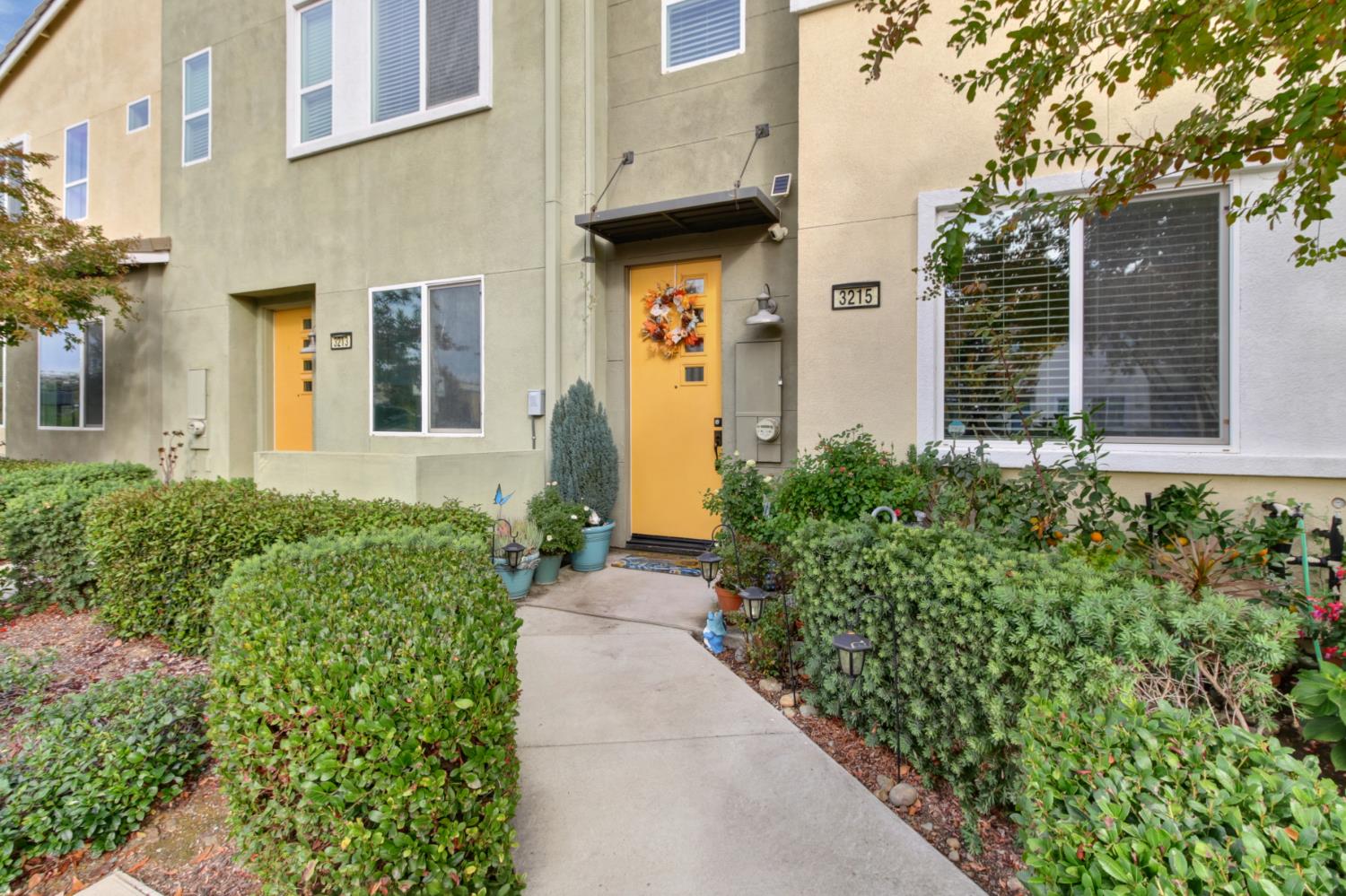 3215 Bridgeway Drive