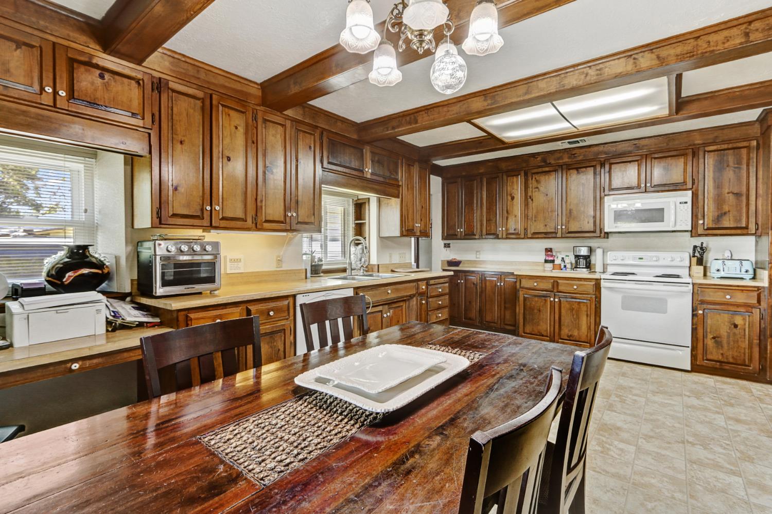 5712 San Juan Avenue