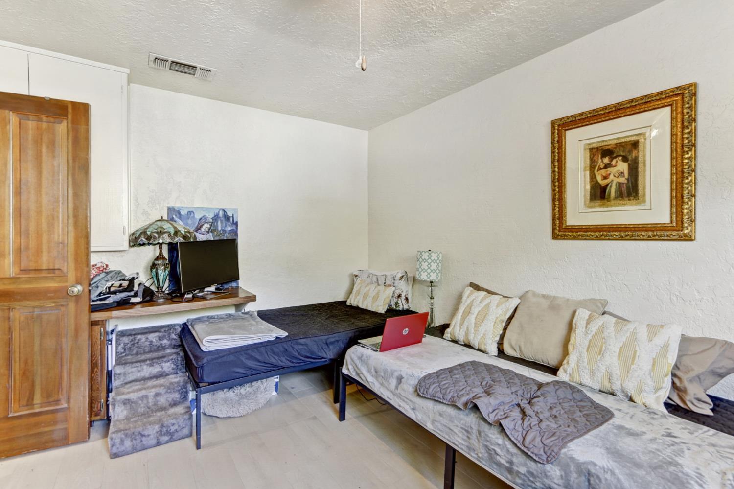 5712 San Juan Avenue