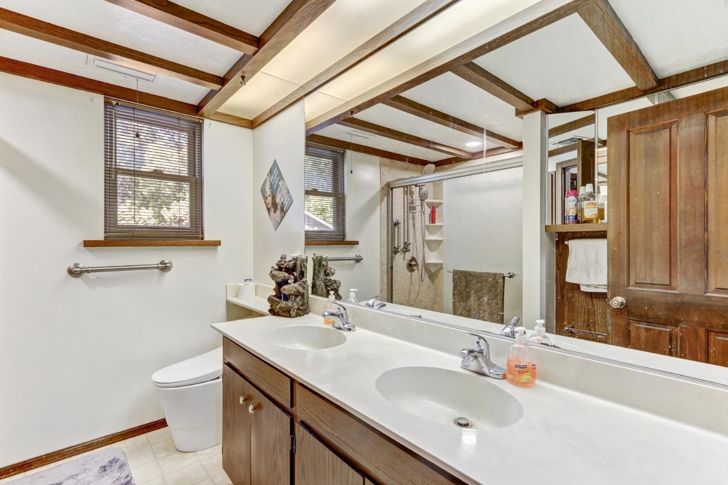 5712 San Juan Avenue