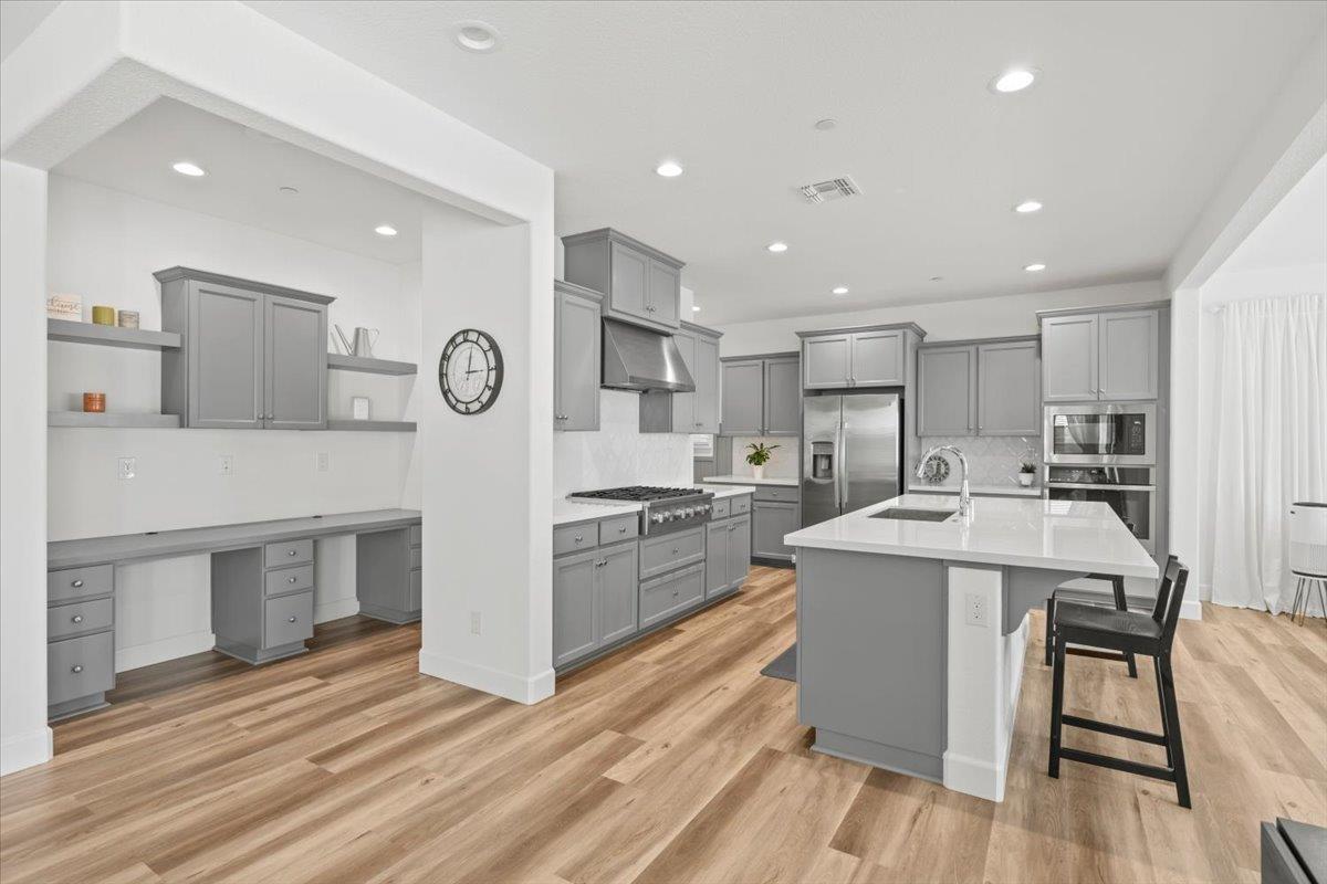 4316 Castle Crag Street