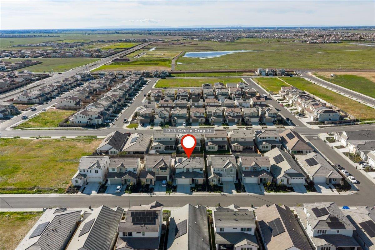 4316 Castle Crag Street