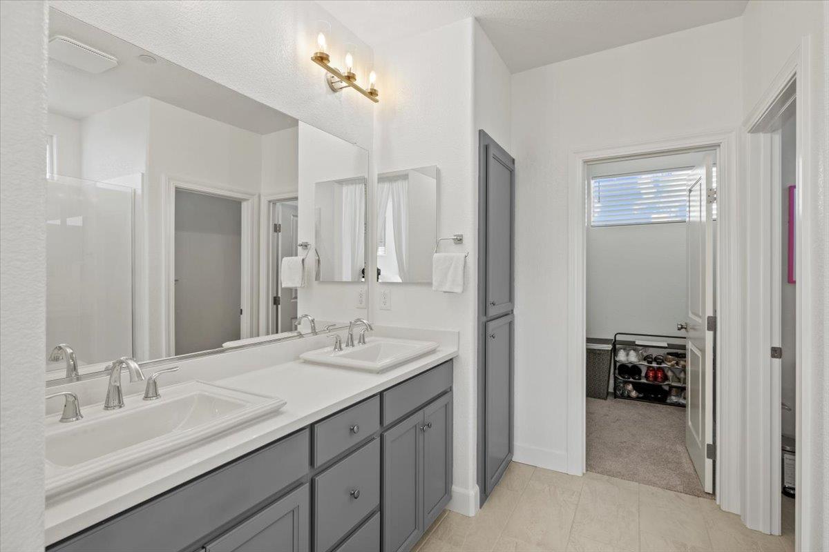 4316 Castle Crag Street