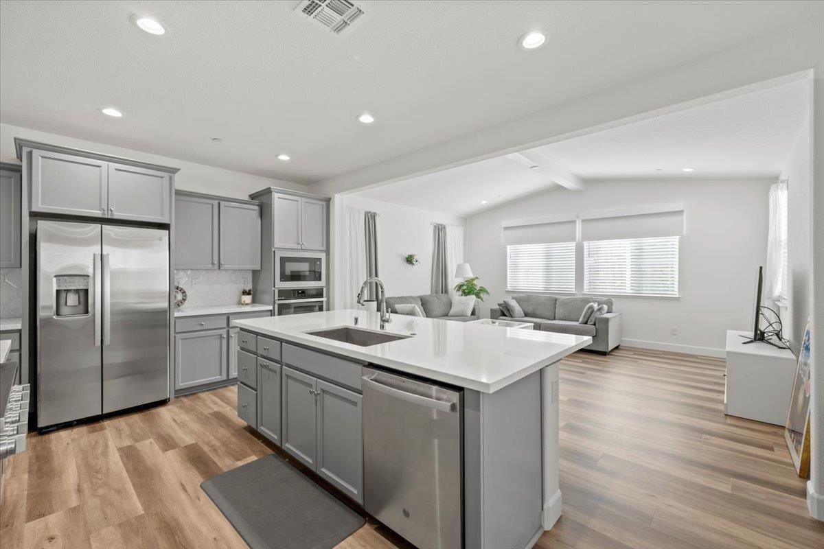 4316 Castle Crag Street