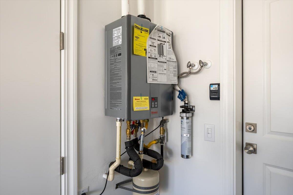 4316 Castle Crag Street